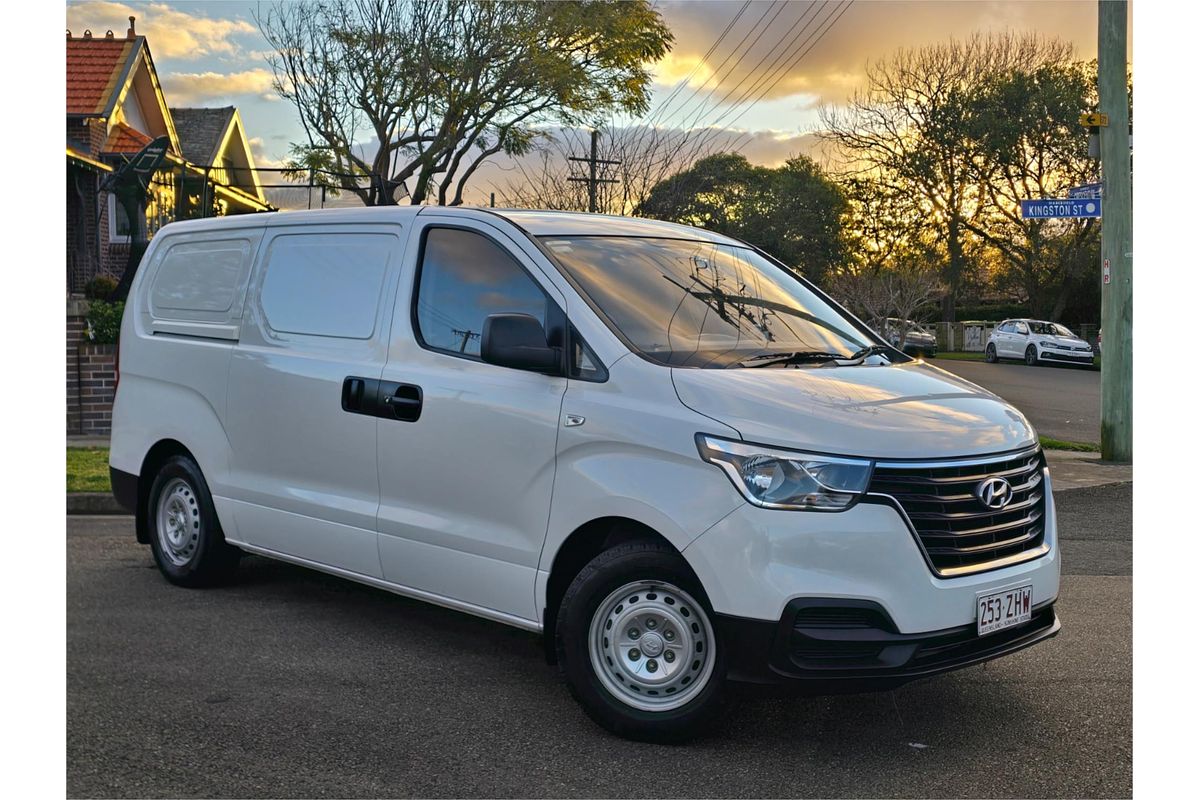2019 Hyundai iLoad 3S TWIN SWING TQ4 MY20
