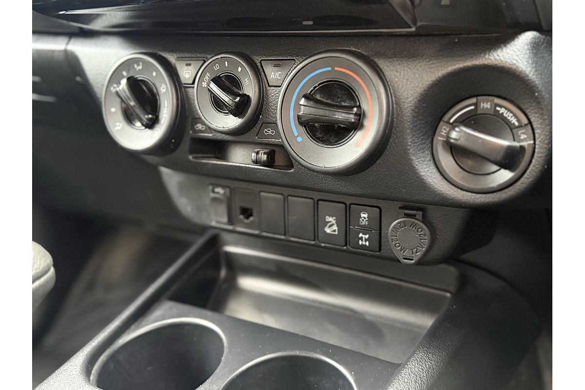 2021 Toyota Hilux SR GUN126R 4X4