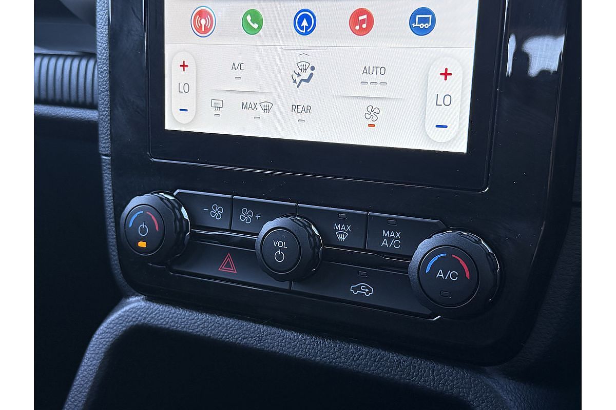 2025 Ford Everest Ambiente 2.0L