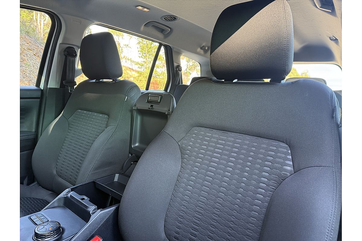 2025 Ford Everest Ambiente 2.0L