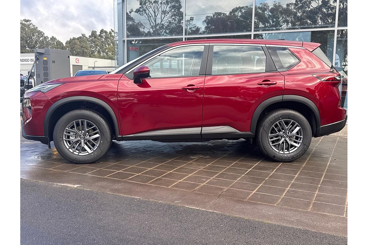 2026 Nissan X-TRAIL ST T33