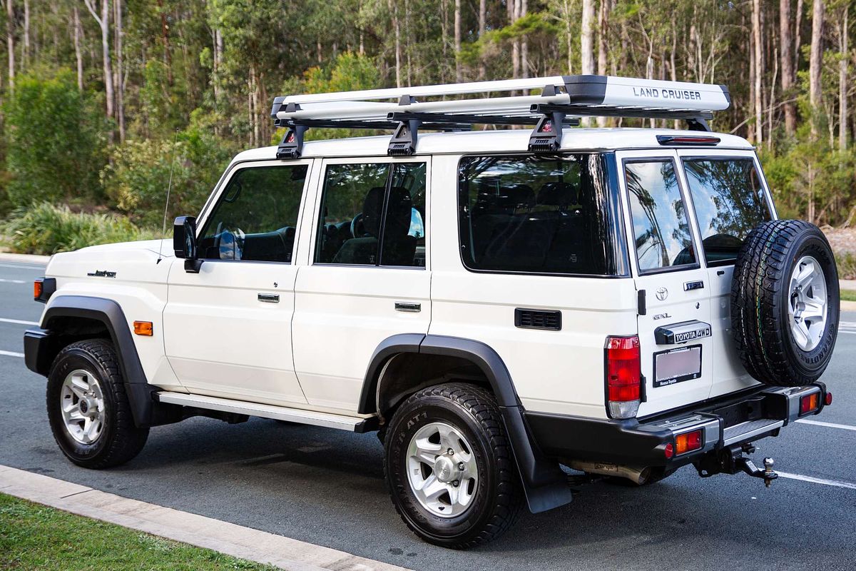 2024 Toyota Landcruiser GXL VDJL76R