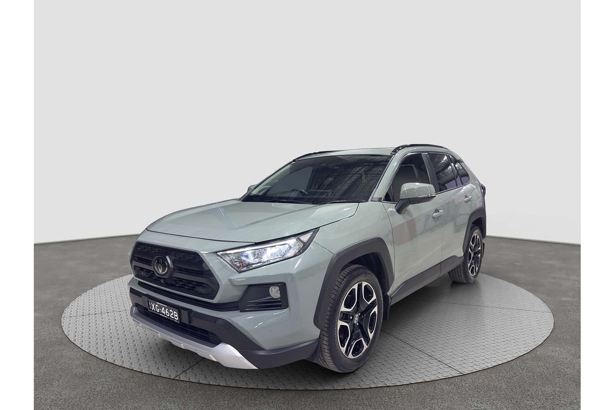 2020 Toyota RAV4 Edge AXAA54R