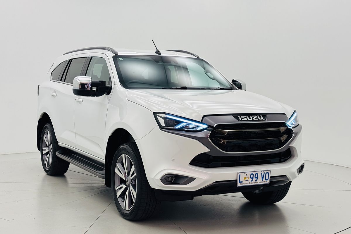 2024 Isuzu MU-X 4X4 LST 3.0 L Automatic 