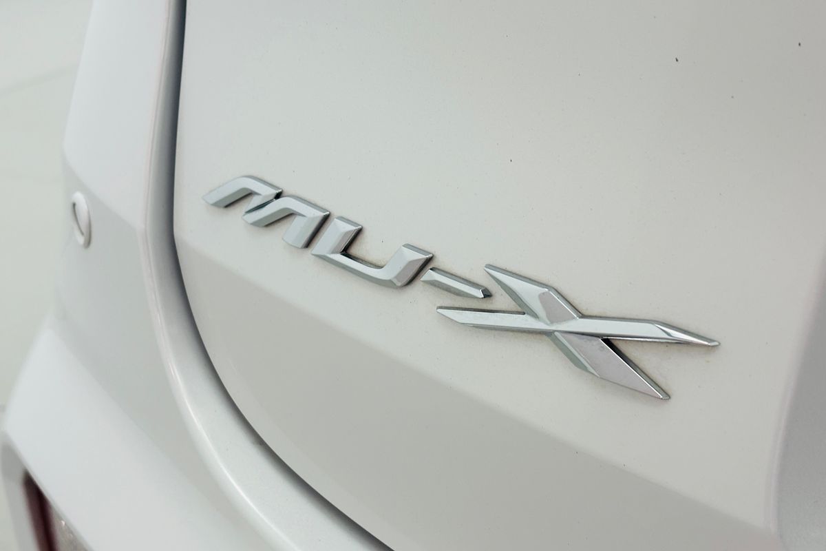 2024 Isuzu MU-X 4X4 LST 3.0 L Automatic