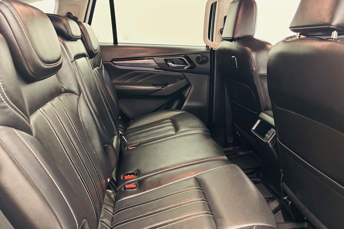 2024 Isuzu MU-X 4X4 LST 3.0 L Automatic