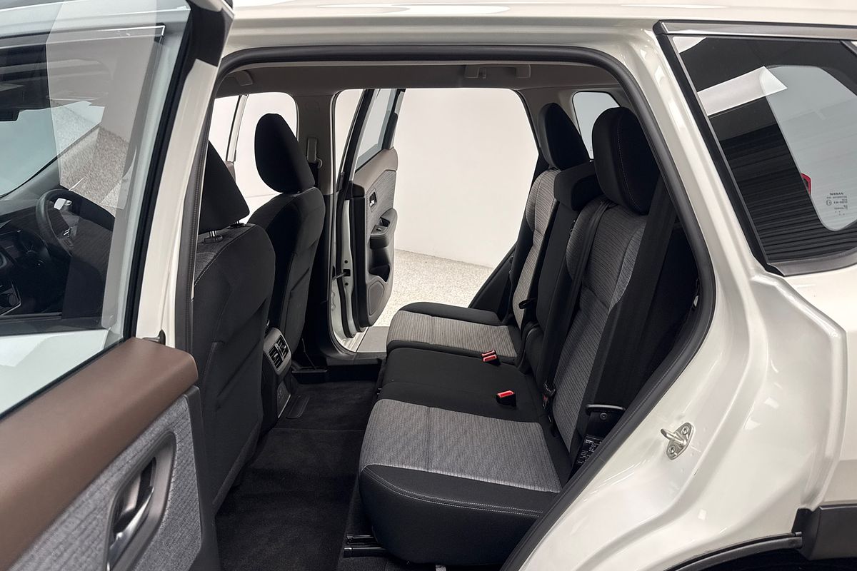 2023 Nissan X-TRAIL ST T33