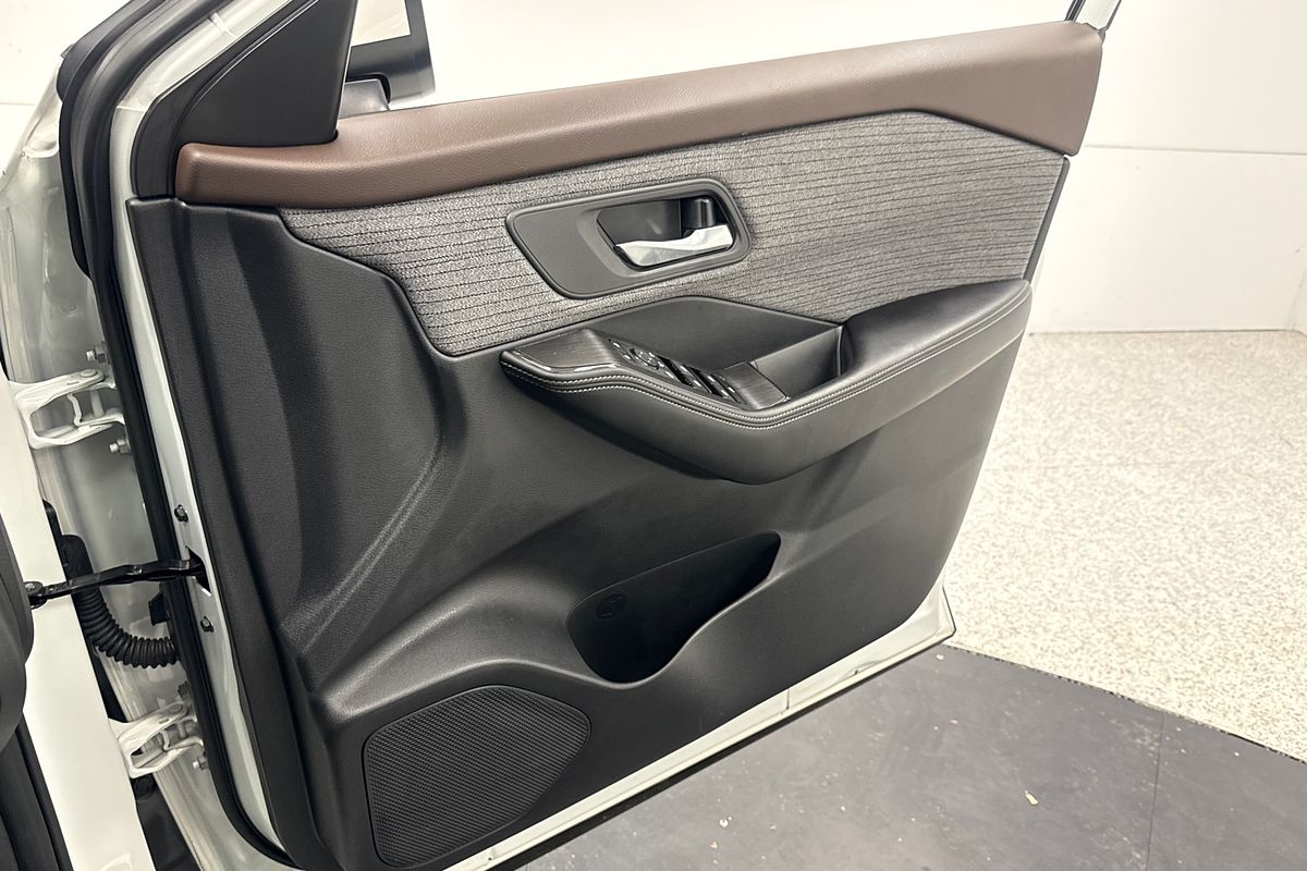 2023 Nissan X-TRAIL ST T33