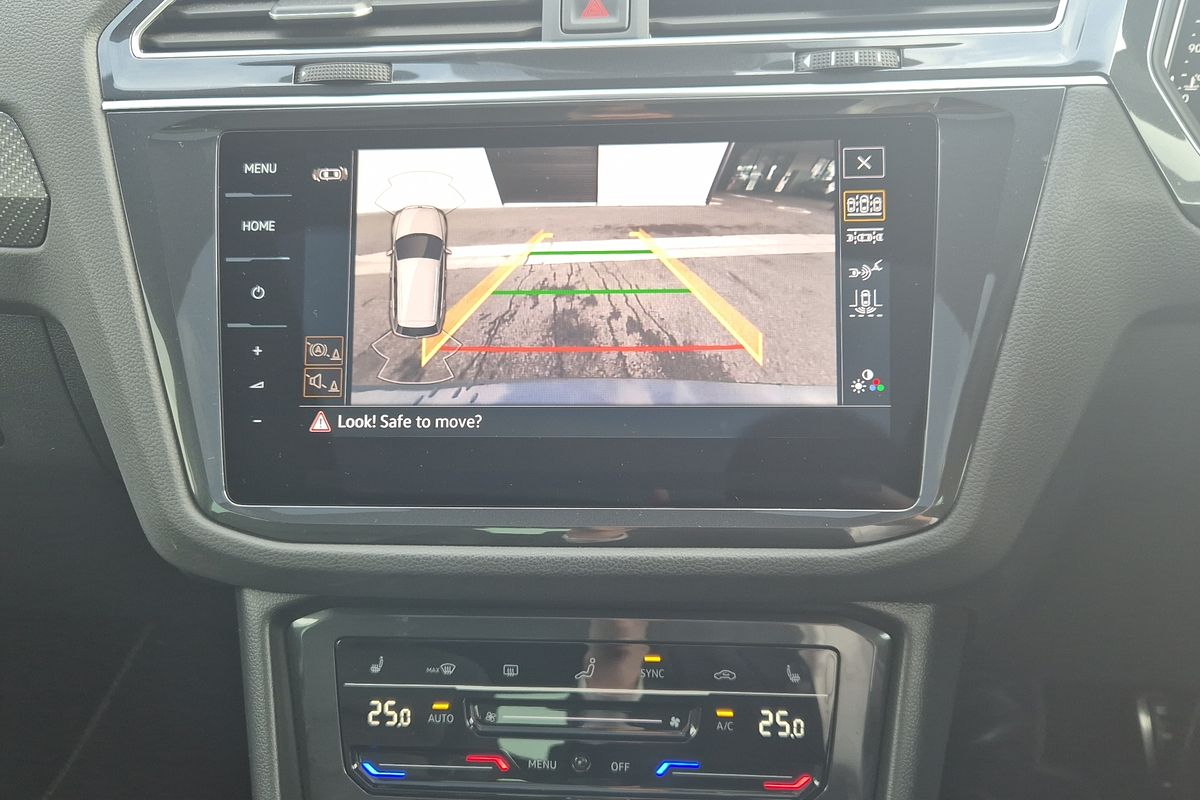 MY23 Volkswagen Tiguan Allspace 162TSI R-Line 7 Speed DSG (BJ25TTR/23)