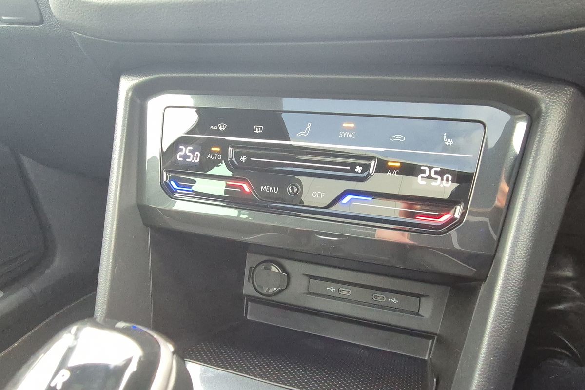 MY23 Volkswagen Tiguan Allspace 162TSI R-Line 7 Speed DSG (BJ25TTR/23)