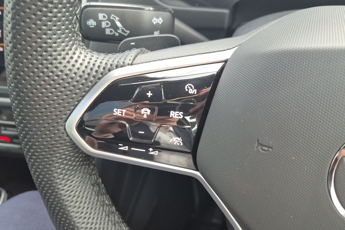 MY23 Volkswagen Tiguan Allspace 162TSI R-Line 7 Speed DSG (BJ25TTR/23)