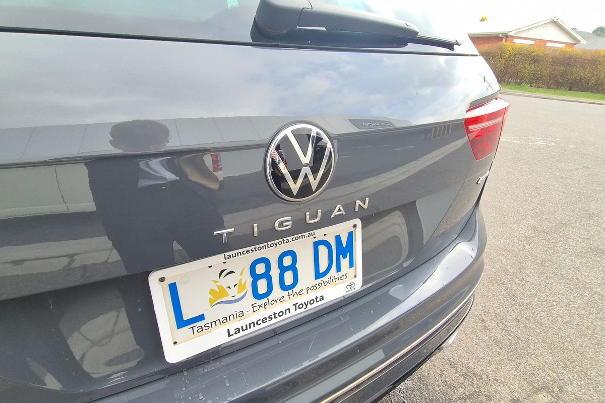 MY23 Volkswagen Tiguan Allspace 162TSI R-Line 7 Speed DSG (BJ25TTR/23)