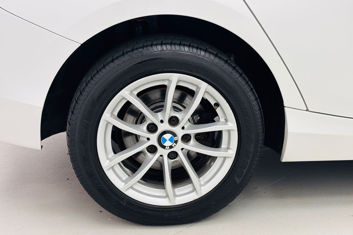 2014 Bmw 1 16i 6 SP MANUAL 5D HATCHBACK T4