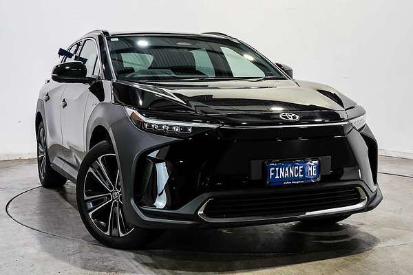 2025 Toyota bZ4X YEAM15R