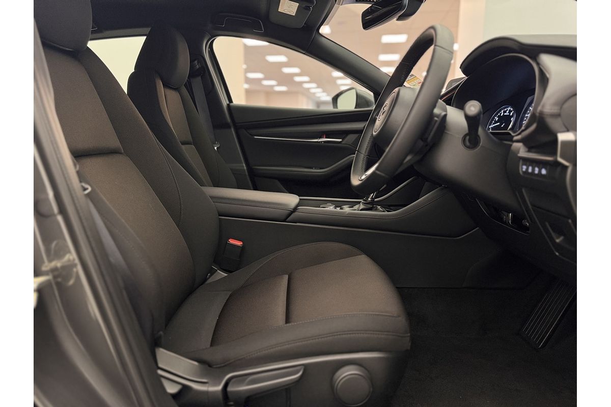 MAZDA3 R 6AUTO HATCH G20 EVOLVE