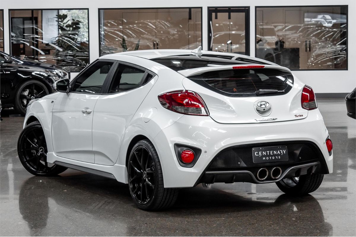 2015 Hyundai Veloster SR Turbo FS4 Series II