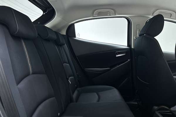 2022 Mazda 2 G15 Evolve DJ Series thumb-11