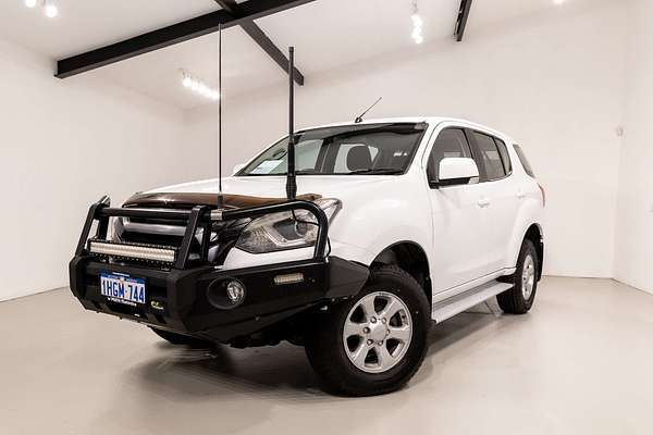 2020 Isuzu MU-X LS-M