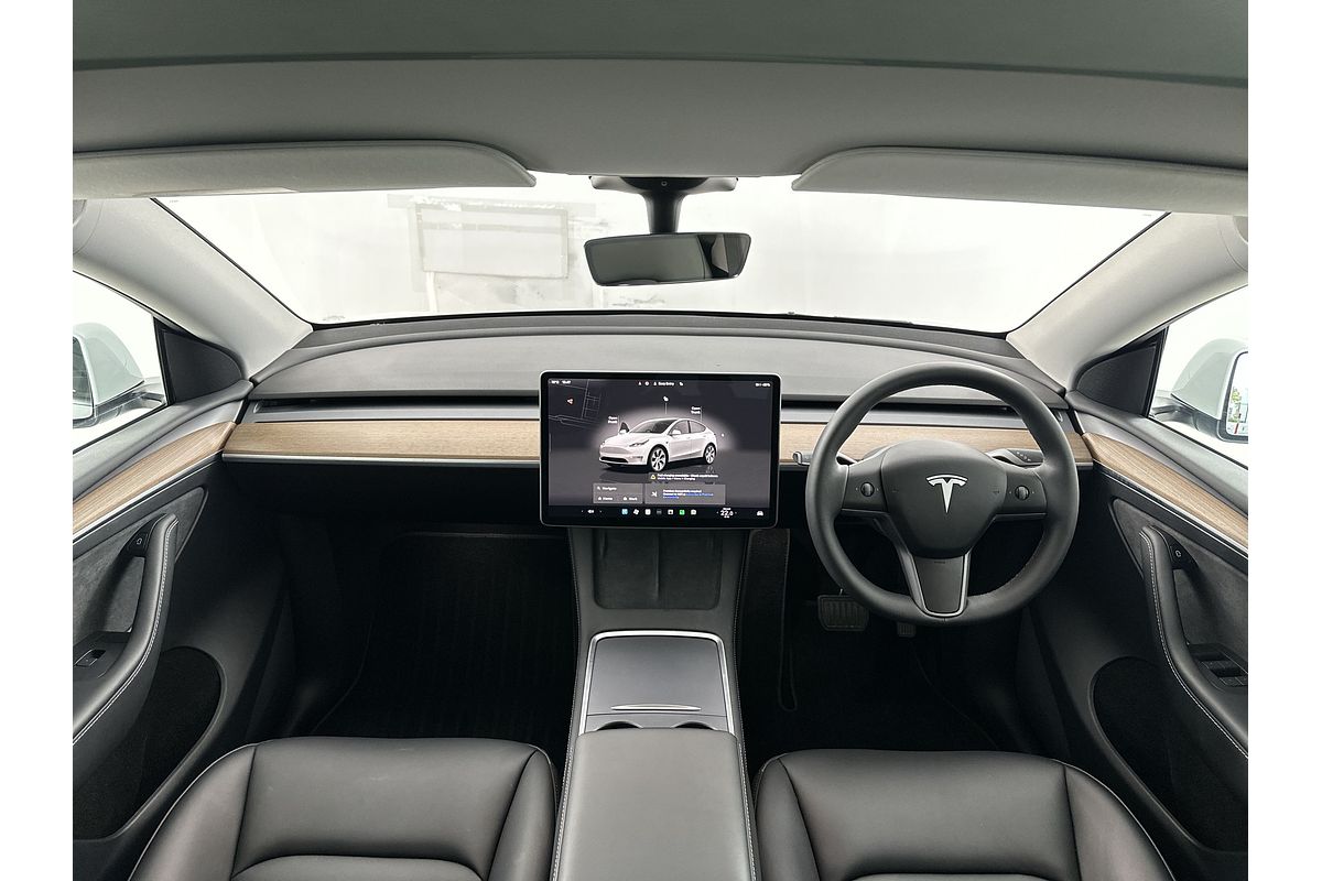 2024 Tesla Model Y Long Range