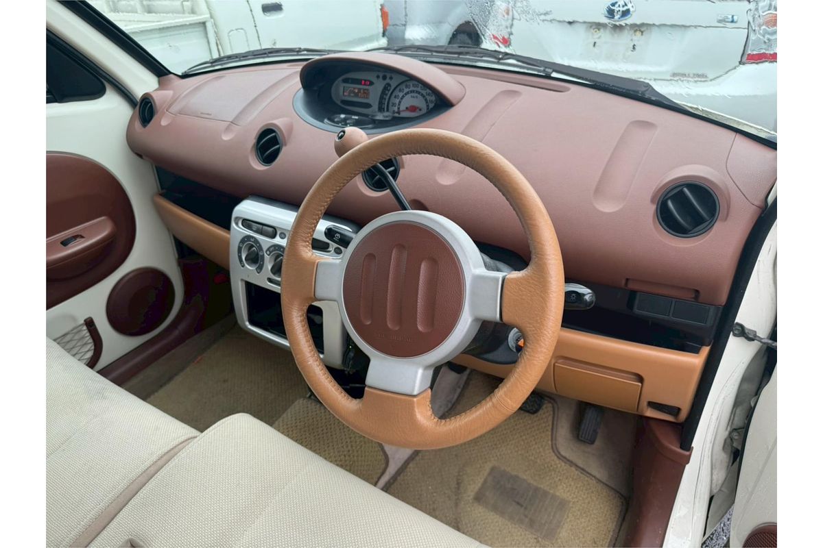 2001 Toyota Will Vi