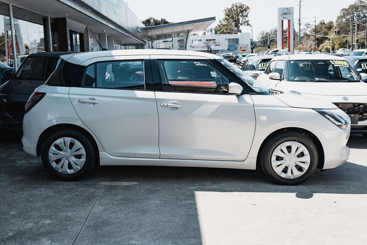 2026 Suzuki Swift Hybrid UZ