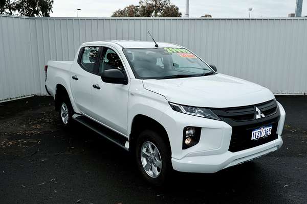 2019 Mitsubishi Triton GLX+ MR 4X4