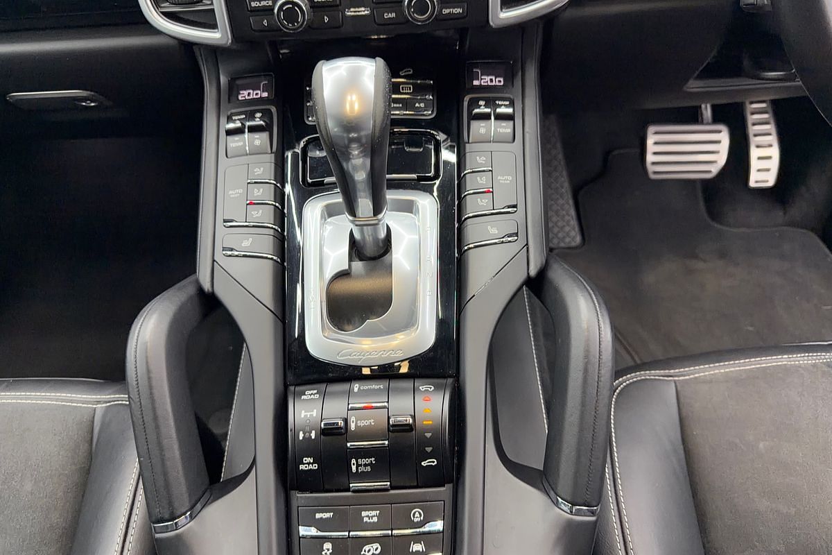 2016 Porsche Cayenne GTS 92A