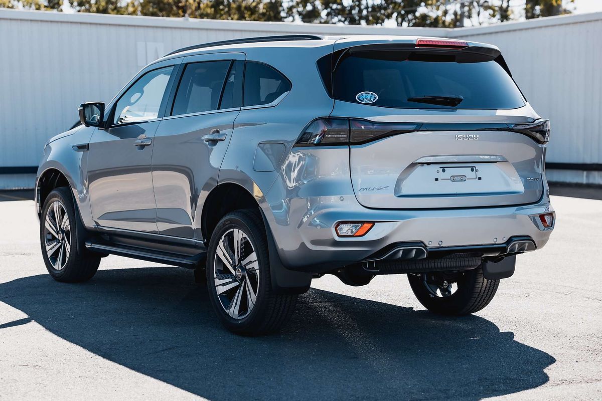 2026 Isuzu MU-X LS-T