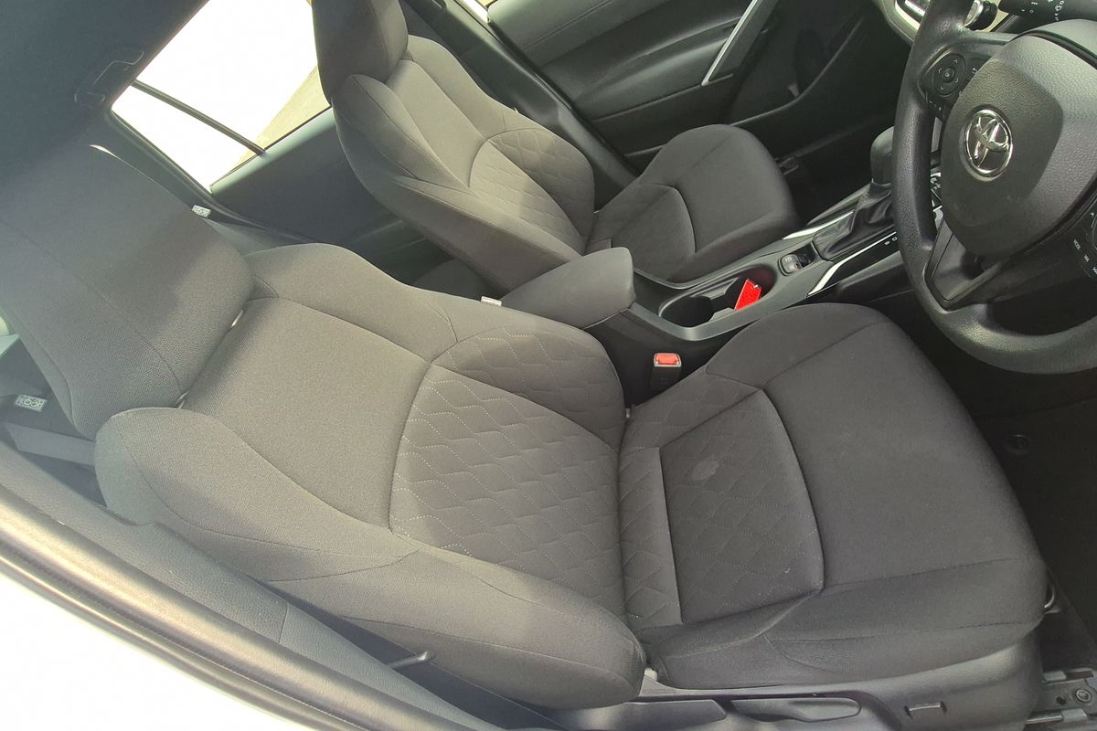 Corolla Cross Hybrid GX 2.0L Auto CVT 5 Door Hatch 4V79260 002