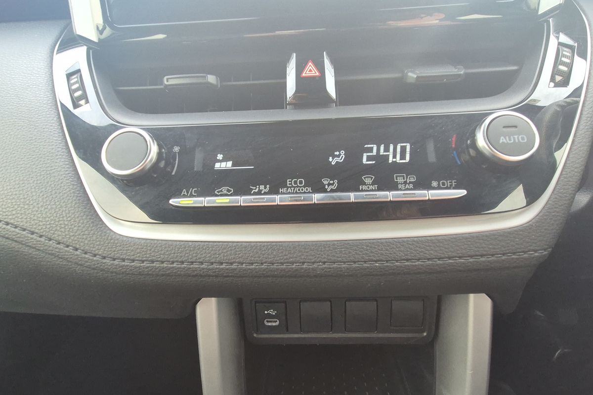 Corolla Cross Hybrid GX 2.0L Auto CVT 5 Door Hatch 4V79260 002