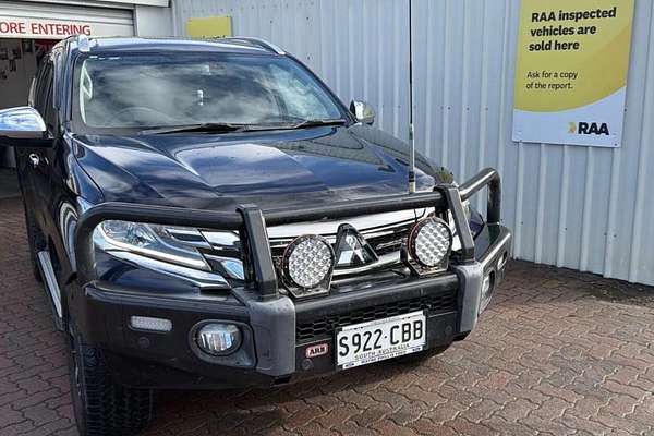 2019 Mitsubishi Pajero Sport GLS QE thumb-0