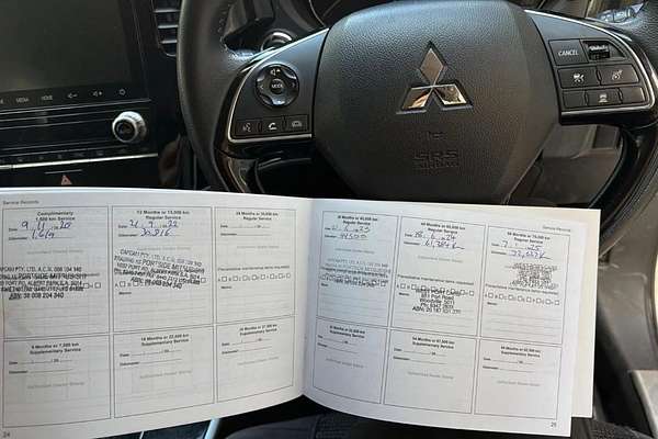 2020 Mitsubishi Outlander LS ZL thumb-4