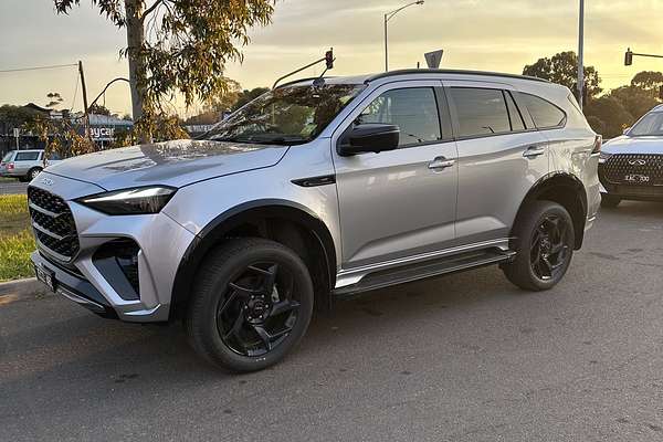 2025 Isuzu MU-X X-TERRAIN