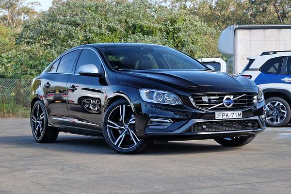 2016 Volvo S60 T6 R-Design