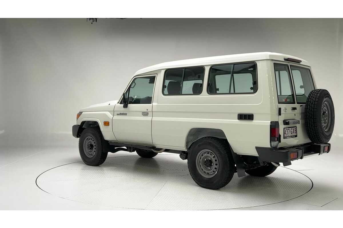 Sold 2023 Toyota Landcruiser Workmate Troopcarrier Used Suv