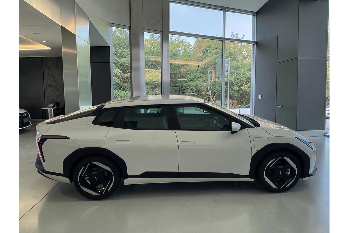 2026 Kia EV4 Earth Long Range CT