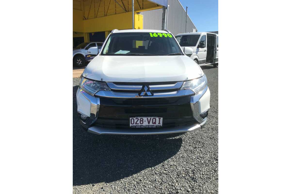 SOLD 2015 Mitsubishi Outlander ES Used SUV Mackay QLD
