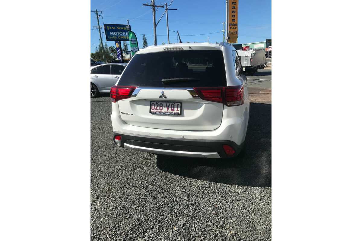 SOLD 2015 Mitsubishi Outlander ES Used SUV Mackay QLD