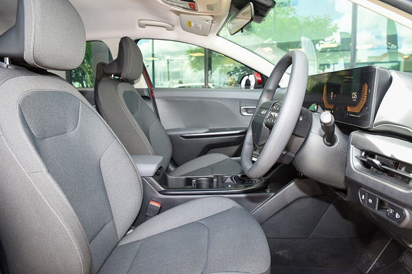2026 Kia K4 S CL4m thumb-9