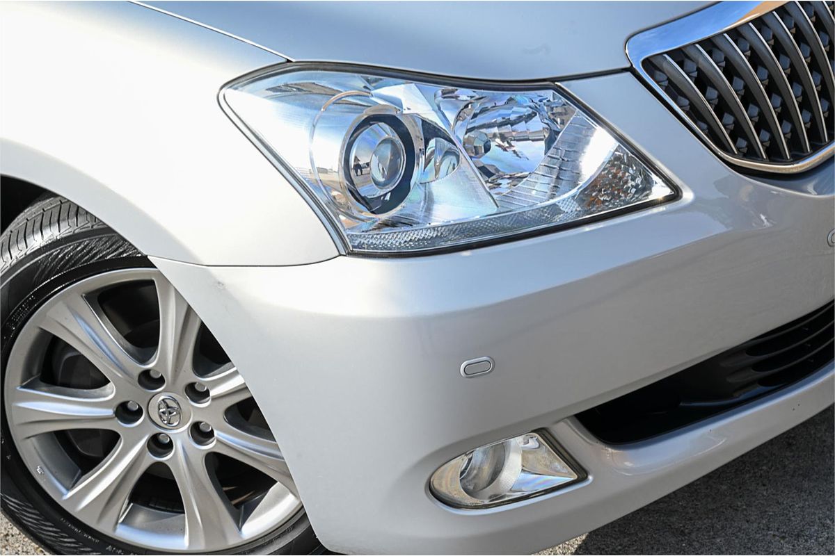 2009 Toyota Crown G Type URS206