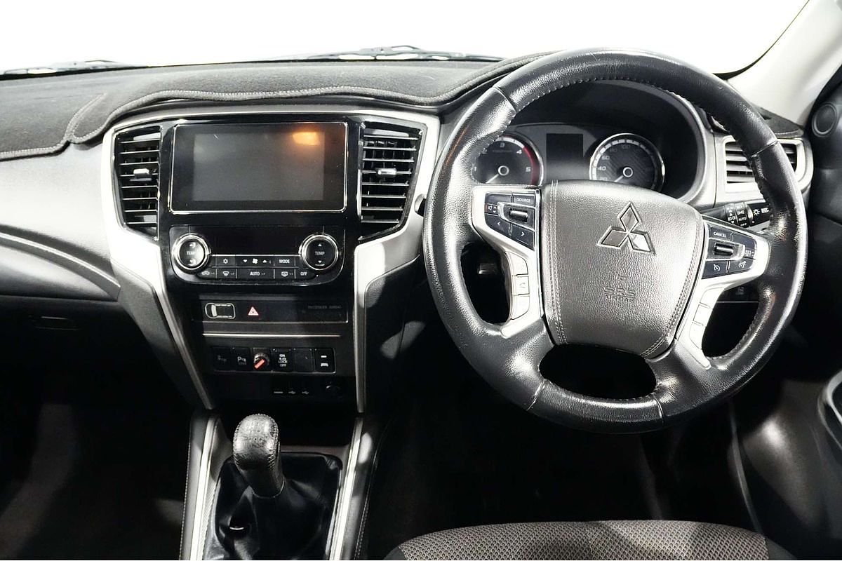2021 Mitsubishi Triton GLS MR 4X4