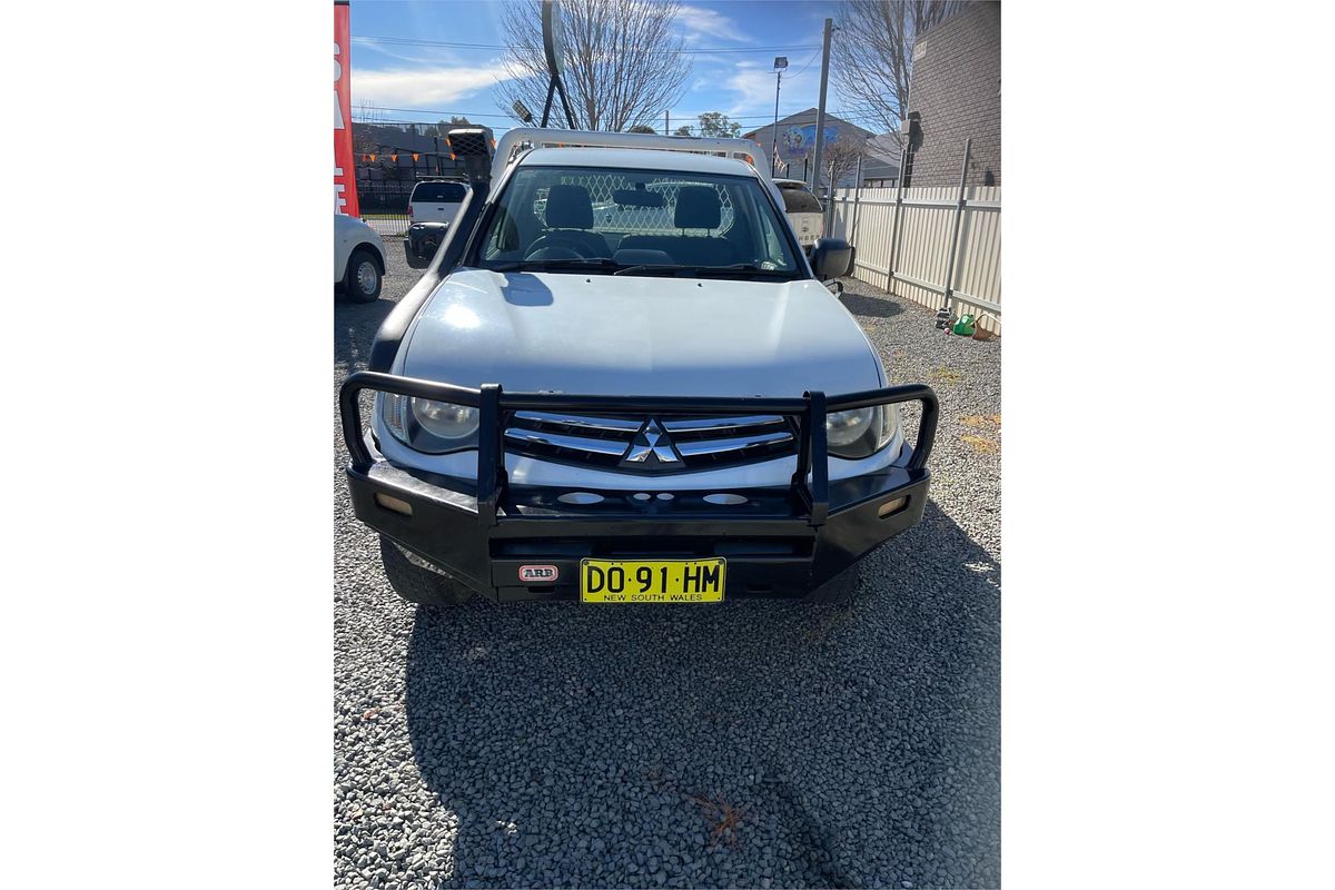 2010 Mitsubishi Triton GLX MN