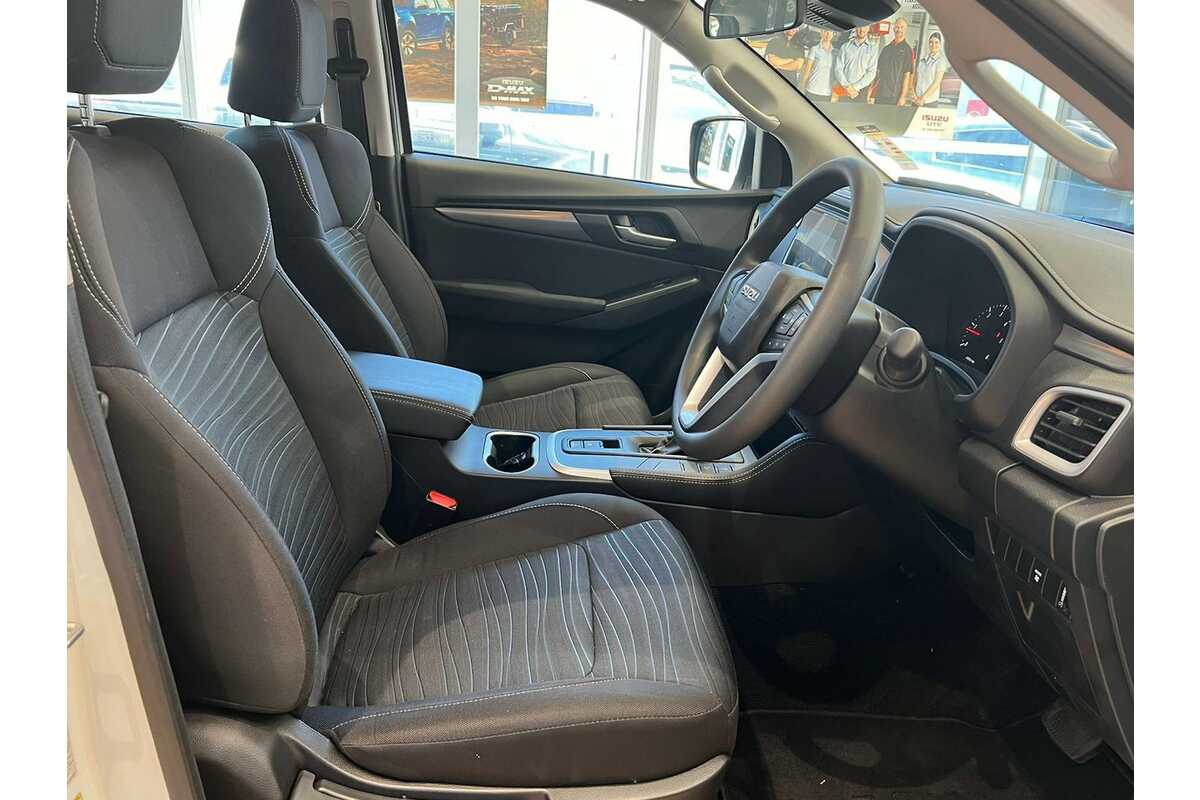 2021 Isuzu MU-X LS-M