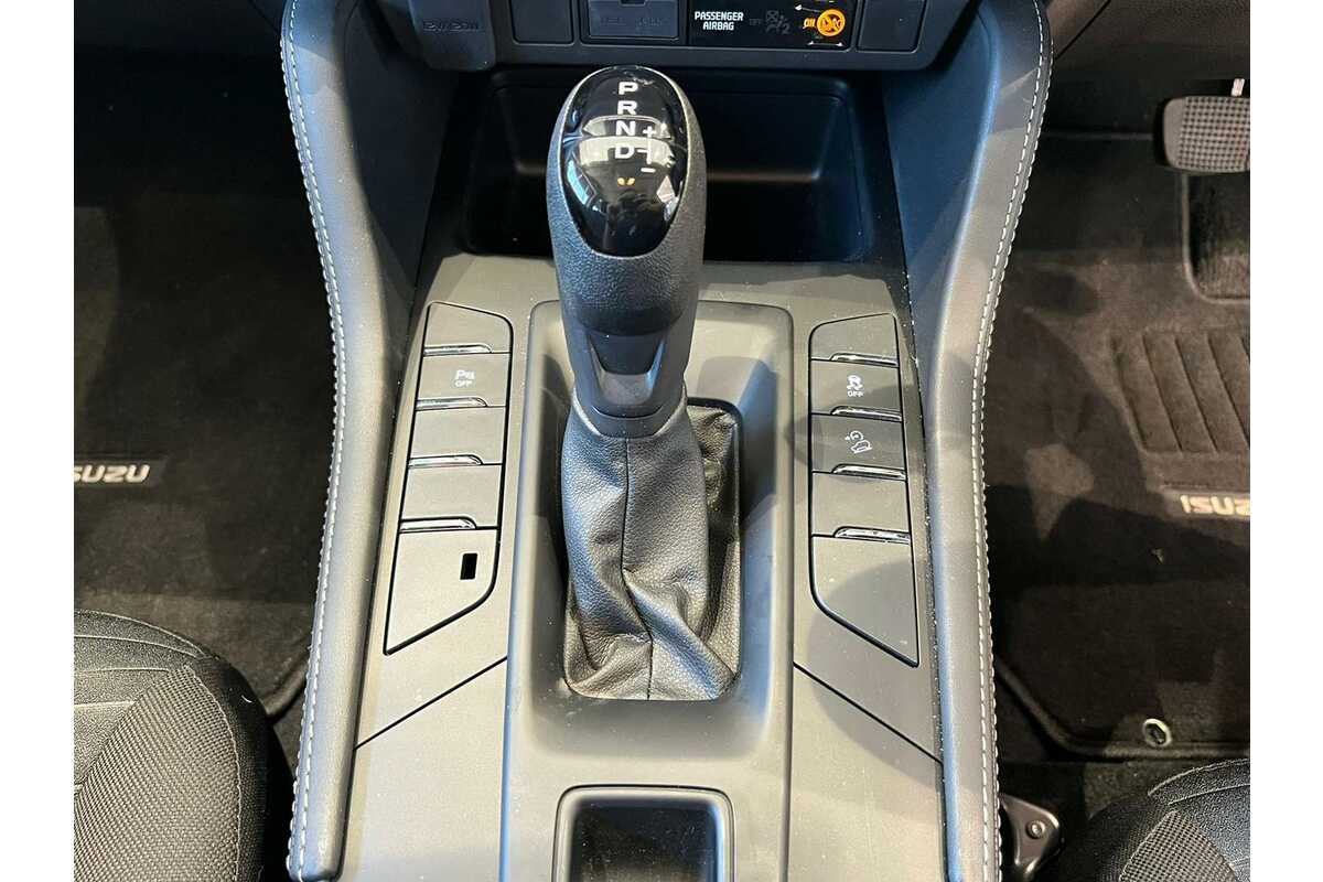 2021 Isuzu MU-X LS-M