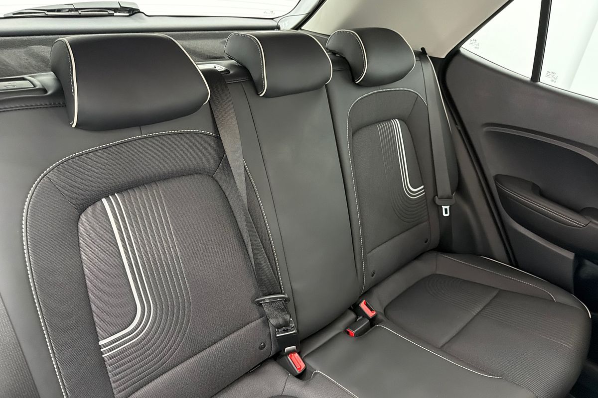 2025 Hyundai Venue Elite QX.V5