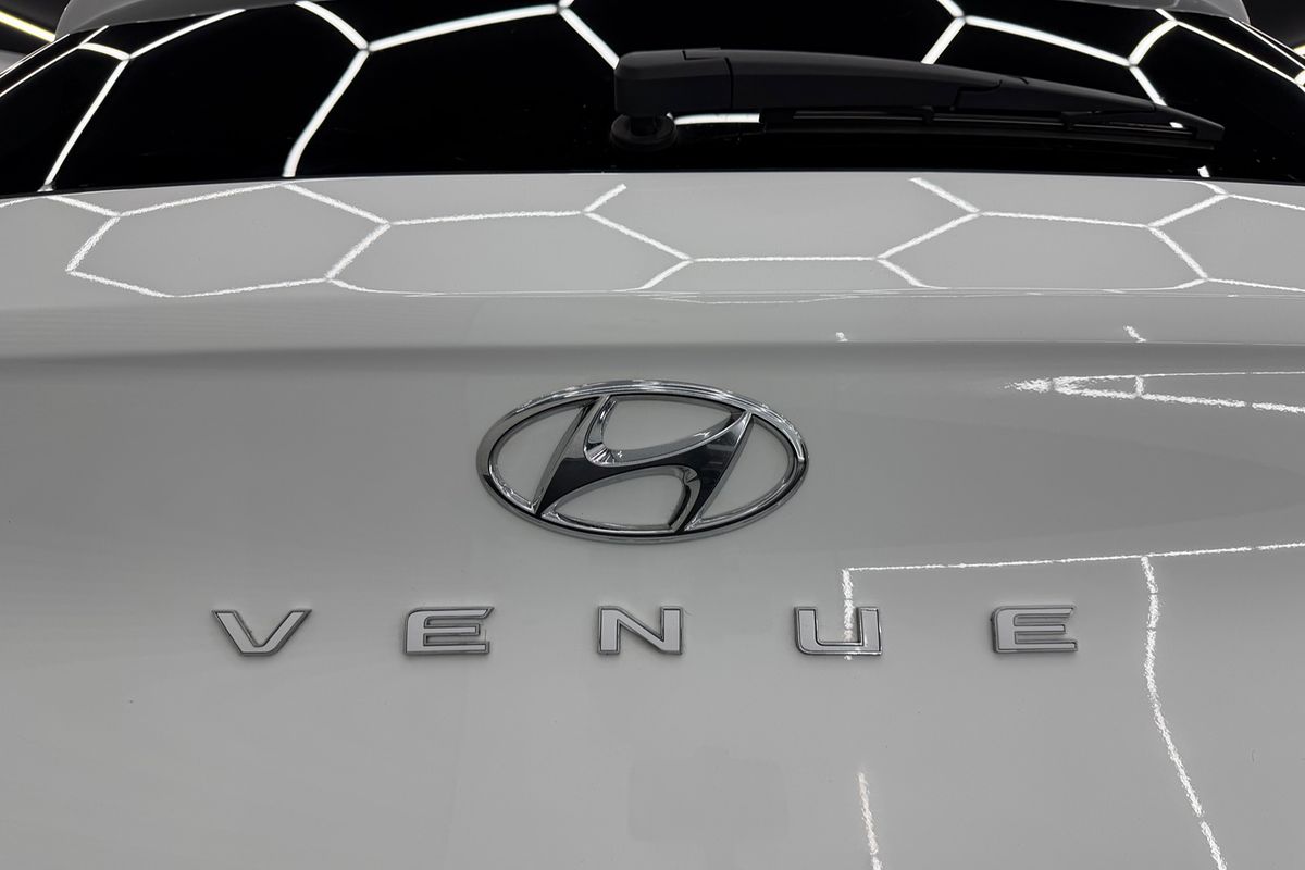 2025 Hyundai Venue Elite QX.V5