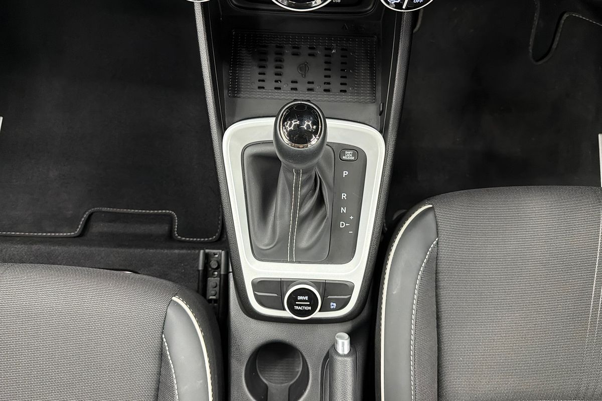 2025 Hyundai Venue Elite QX.V5