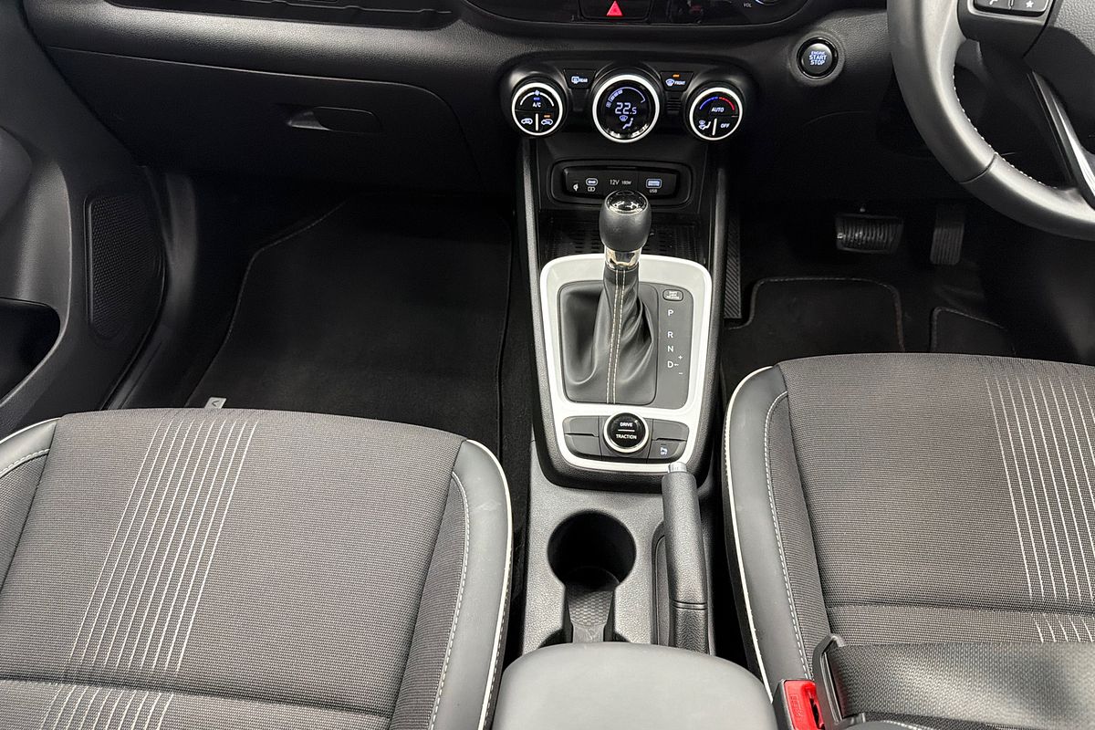 2025 Hyundai Venue Elite QX.V5