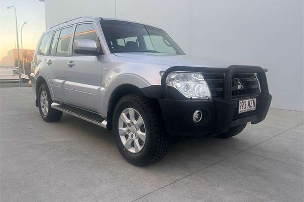 2010 Mitsubishi PAJERO GLX LWB (4x4) NT MY10