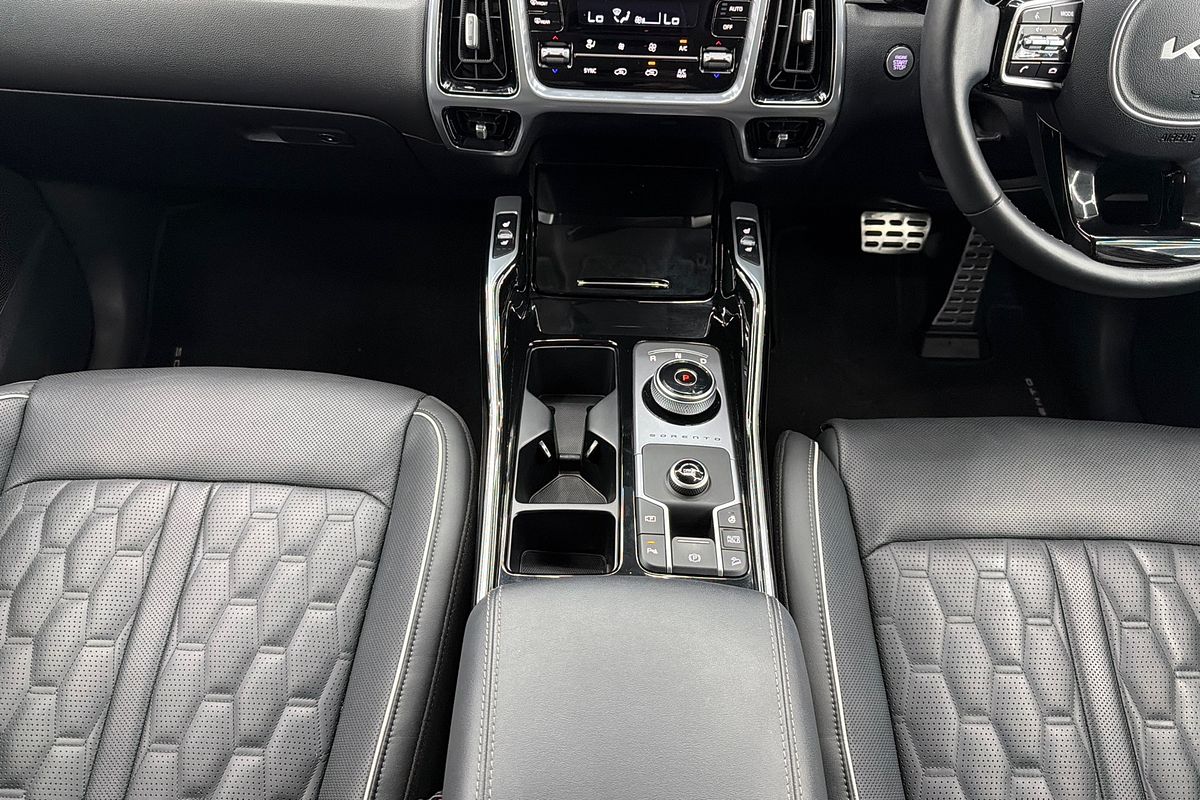 2022 Kia Sorento GT-Line MQ4